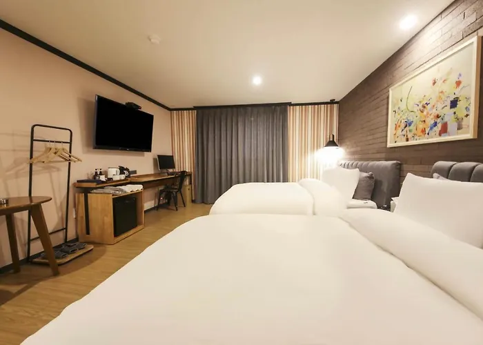 Brown Dot Daeyeon Hotel Busan