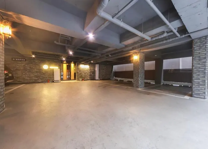 Hotel Brown Dot Daeyeon Busan
