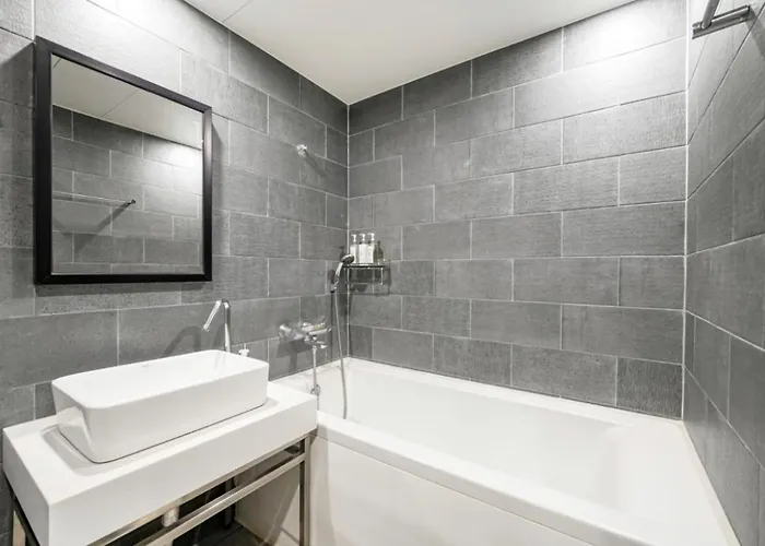 Brown Dot Daeyeon Hotel Busan